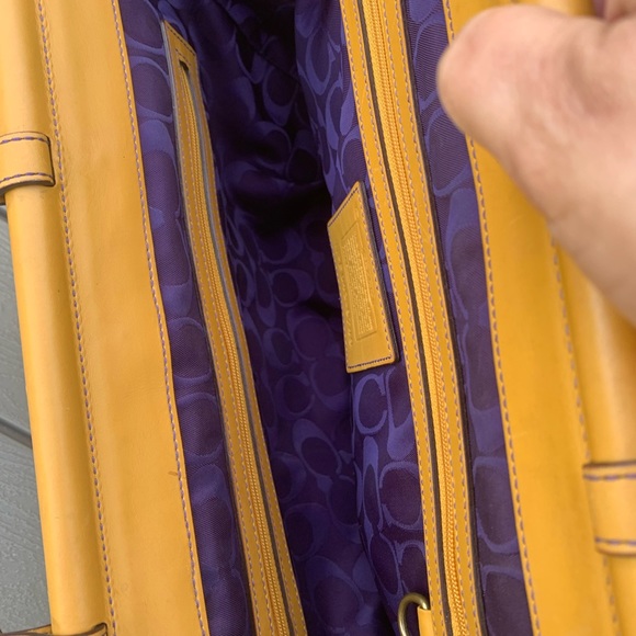 Vintage COACH purse mustard yellow Satchel handbag-shoulder bag E043-9749 - Picture 16 of 16